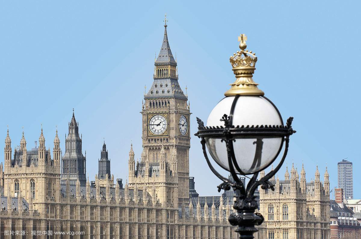 美国页岩油产量料刷历史新高 生产商却悄悄埋下一颗油市“地雷