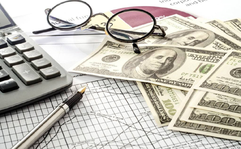 CCI指标的底、顶背离一般是出现在什么哪个区域?