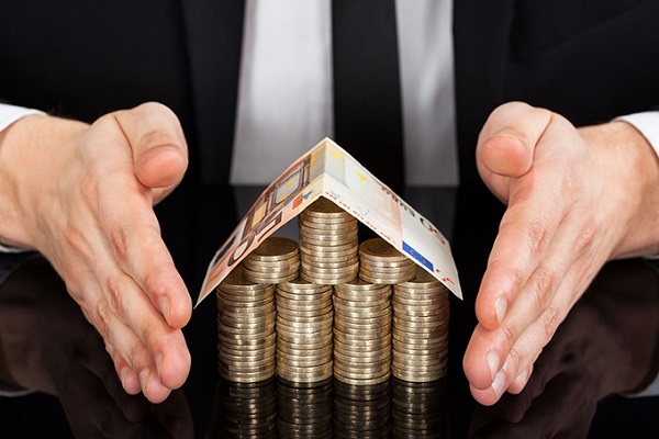 市场担忧美关税政策面影响 美元指数11日显著下跌